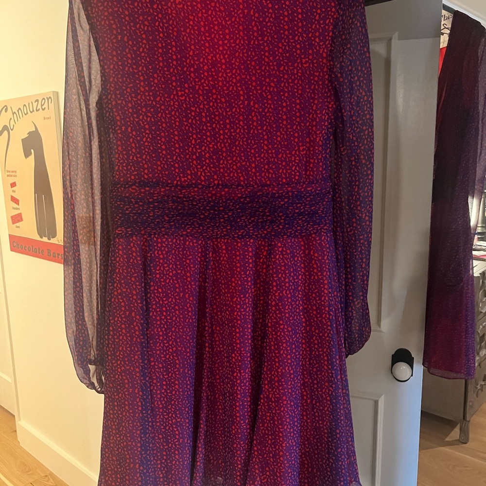 Diane Von Furstenberg dress size 10. - Picture 4 of 5
